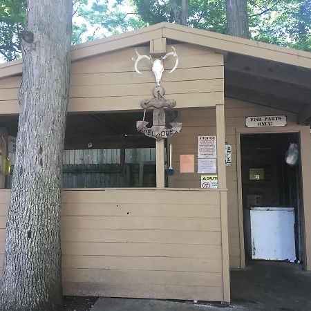 Shade Acres Campgound And Cottages Catawba Island Exterior photo
